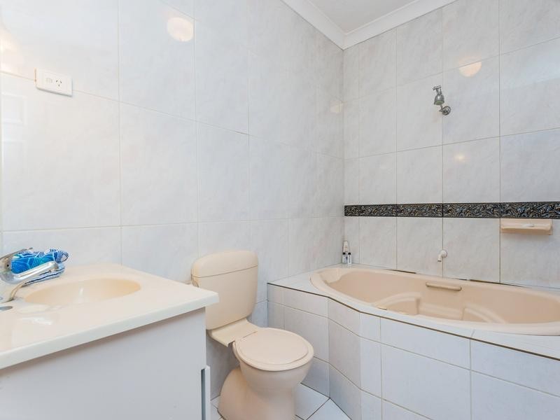 31 Sovereign Drive, Two Rocks WA 6037