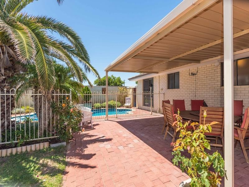 31 Sovereign Drive, Two Rocks WA 6037