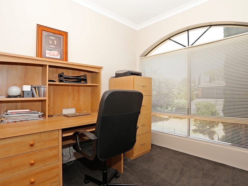 11 Rayner Drive, Landsdale WA 6065
