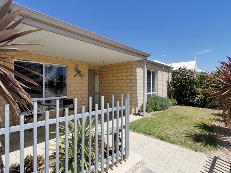 42 Beachside Parade, Yanchep WA 6035