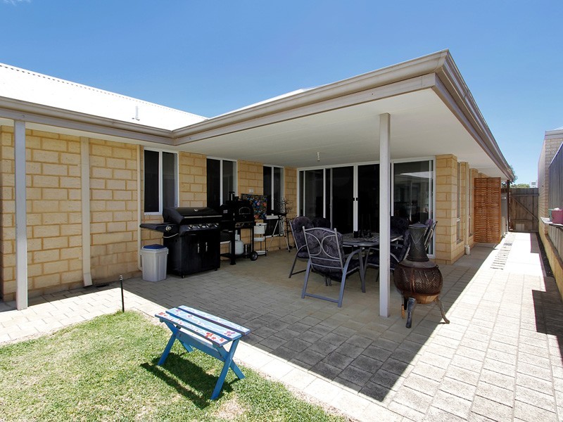 42 Beachside Parade, Yanchep WA 6035