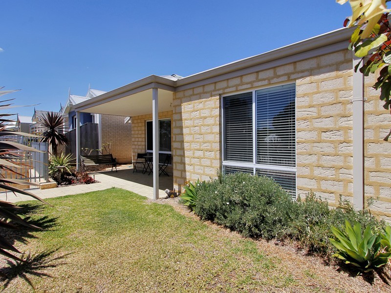 42 Beachside Parade, Yanchep WA 6035