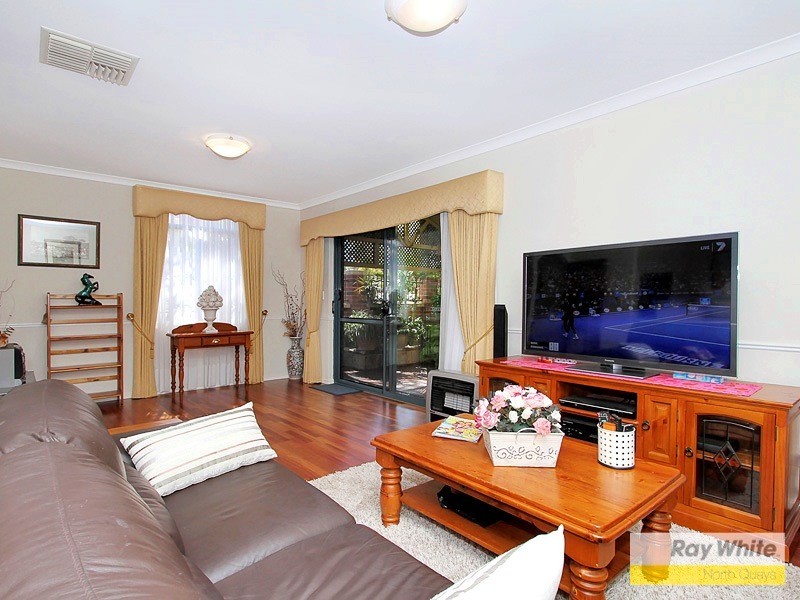 1 Sittella Turn, Joondalup WA 6027