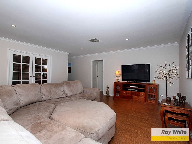 14 Jacolite Street, Darch WA 6065