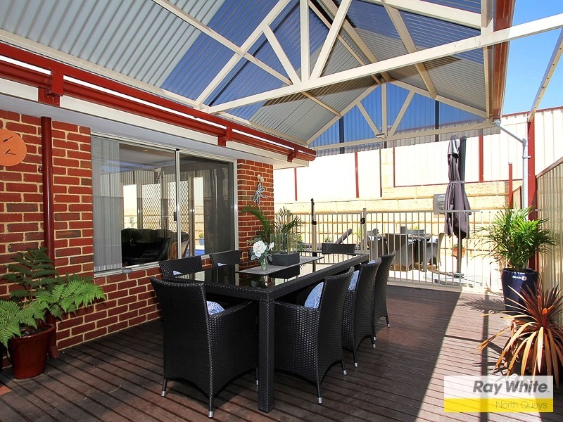 14 Jacolite Street, Darch WA 6065