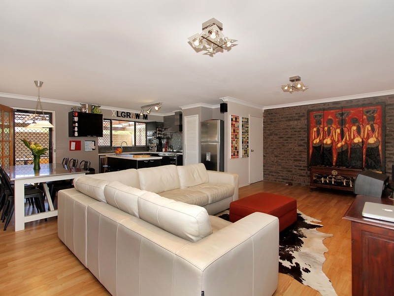 14B Howell St, Marmion WA 6020