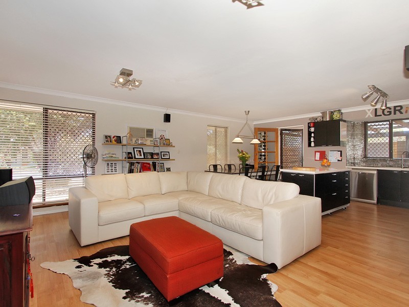 14B Howell St, Marmion WA 6020