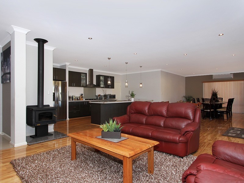 152 Nicholas Road, Hocking WA 6065