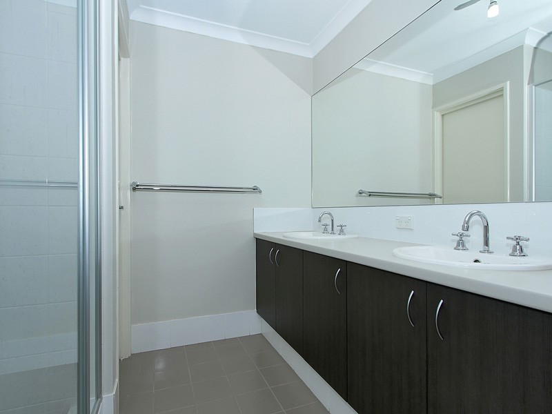 14 Maresfield Gardens, Girrawheen WA 6064