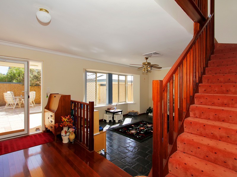 2 Merrifield Place, Mullaloo WA 6027