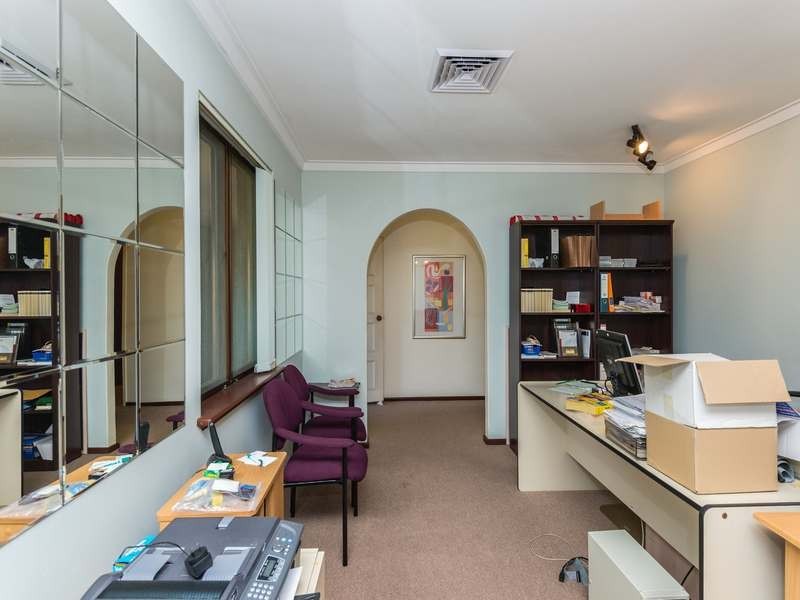 280 Warwick Road, Duncraig WA 6023