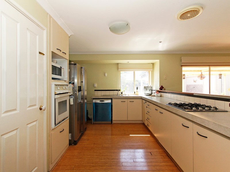 10 Pierre Place, Padbury WA 6025