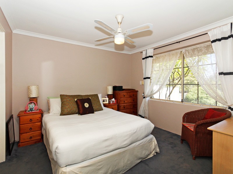 10 Pierre Place, Padbury WA 6025