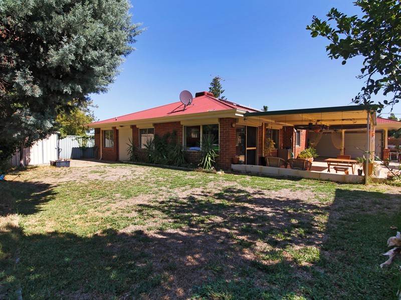 10 Pierre Place, Padbury WA 6025