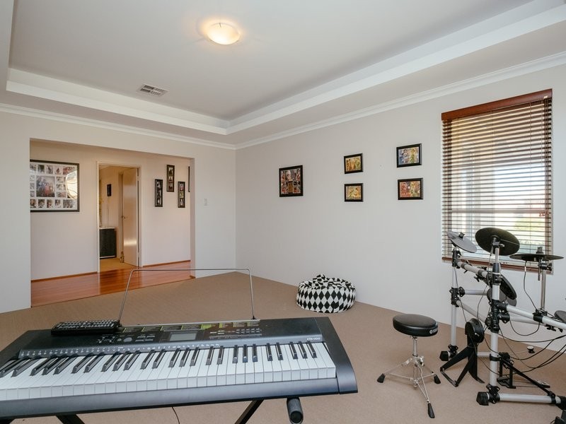 19 Fleetwood Link, Ellenbrook WA 6069