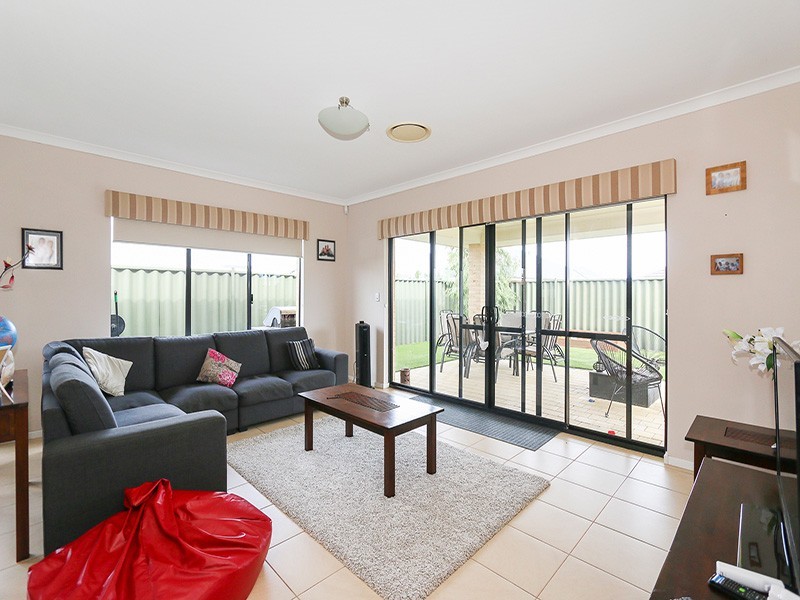 11 Clontarf Way, Butler WA 6036