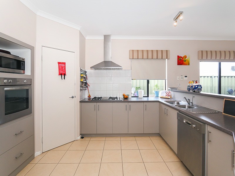 11 Clontarf Way, Butler WA 6036