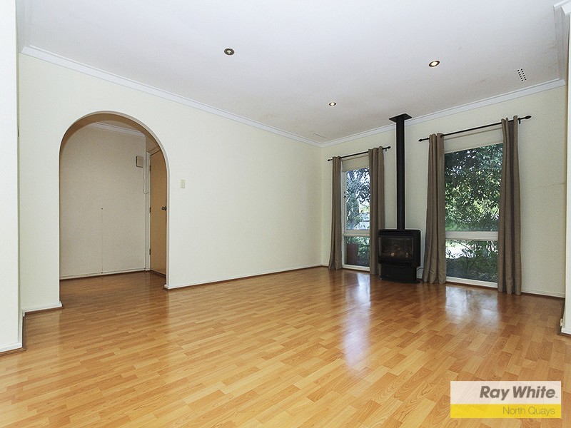 6 Melaleuca Drive, Greenwood WA 6024