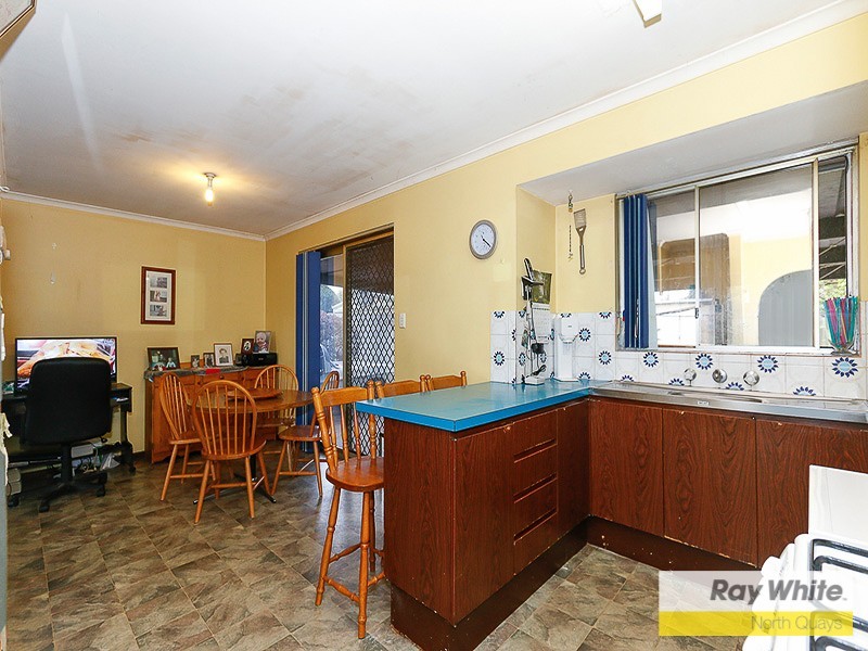 40 Alexander Rd, Padbury WA 6025