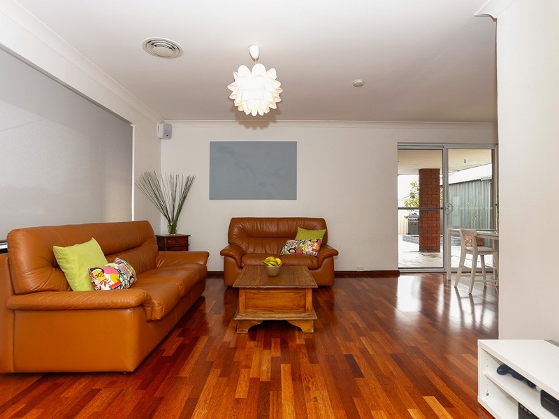 7 Lewis Court, Padbury WA 6025