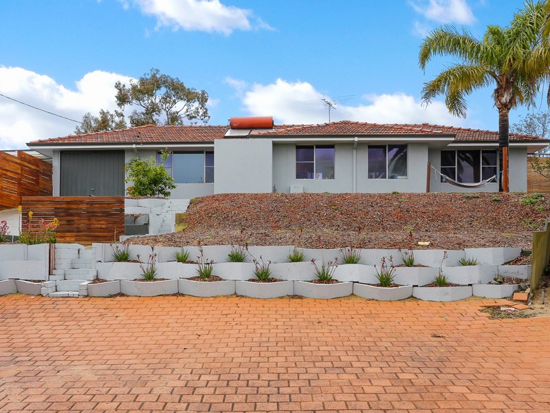 7 Lewis Court, Padbury WA 6025