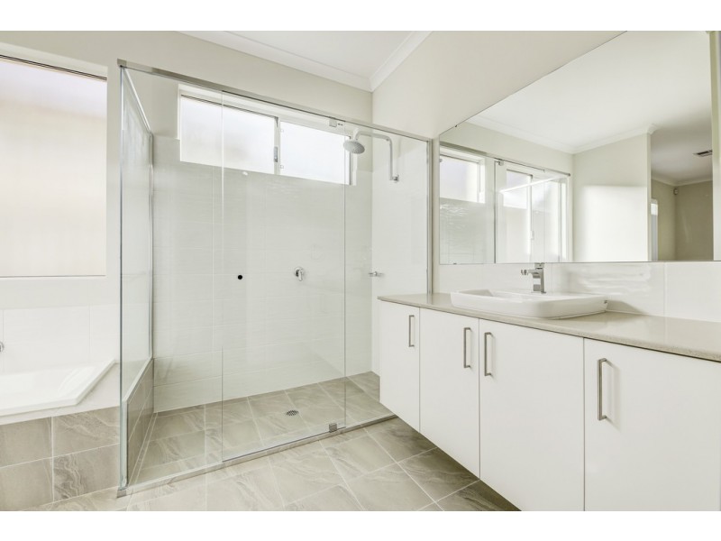 11 Cross Street, Shenton Park WA 6008