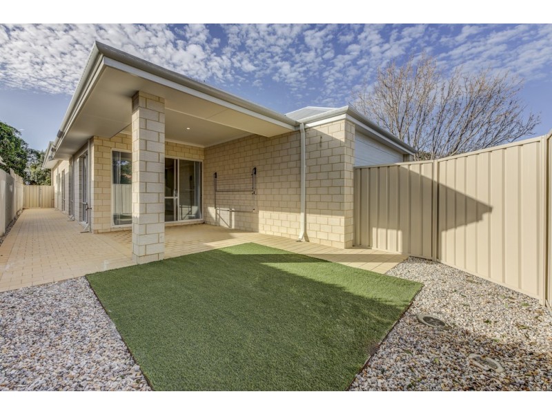 11 Cross Street, Shenton Park WA 6008