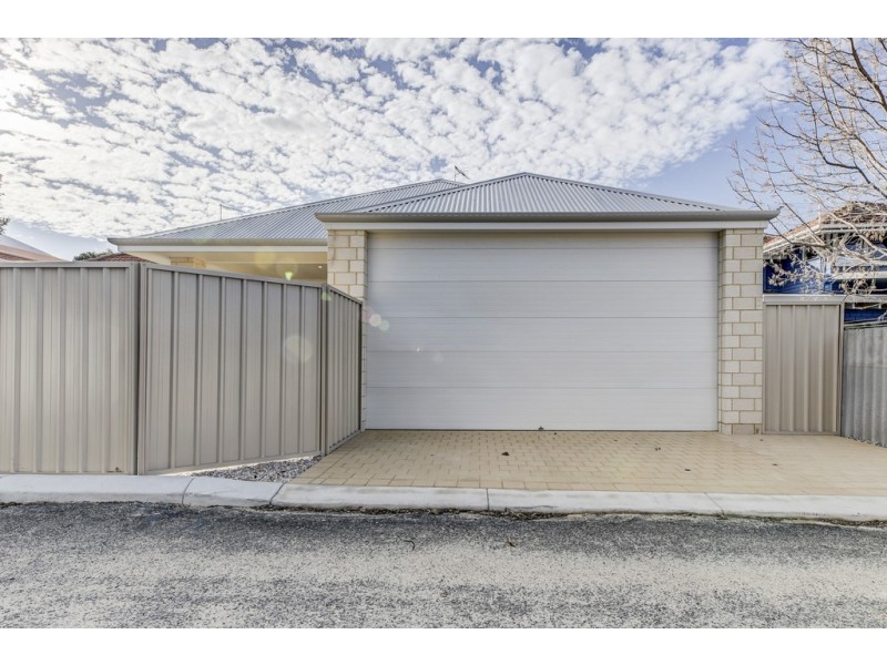 11 Cross Street, Shenton Park WA 6008