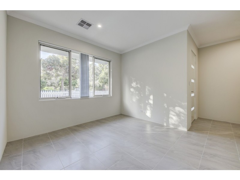 11 Cross Street, Shenton Park WA 6008