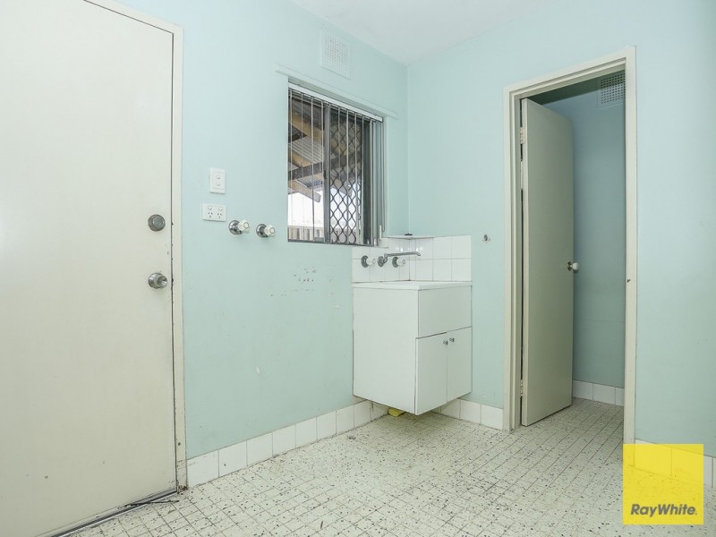 16c Casserley Avenue, Girrawheen WA 6064