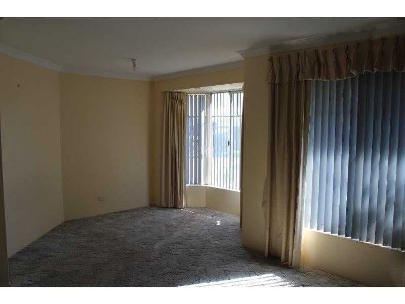 3 BLUFF WAY, Mindarie WA 6030