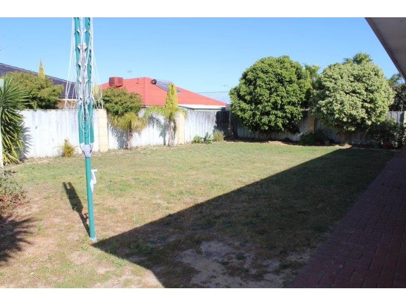 3 BLUFF WAY, Mindarie WA 6030