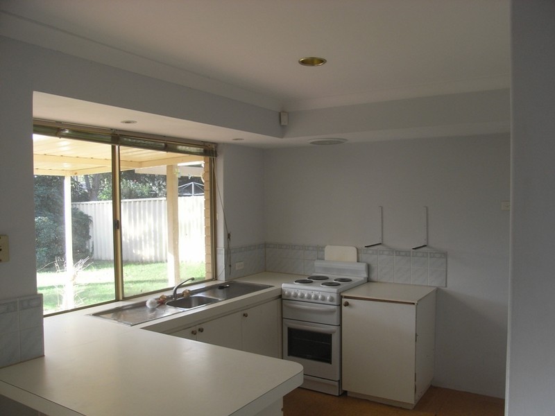 5 Coyle Road, Beldon WA 6027