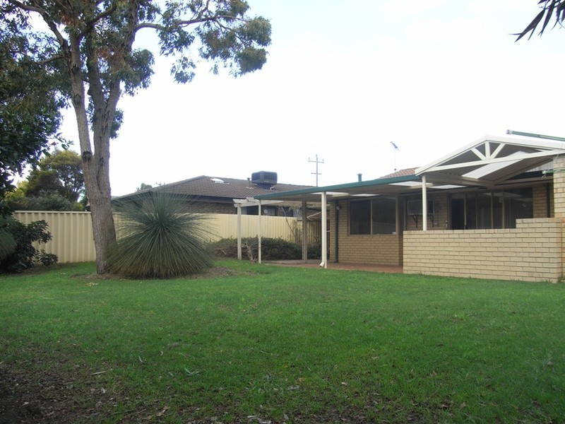 5 Coyle Road, Beldon WA 6027