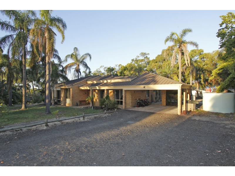 10 Casuarina Way, Wanneroo WA 6065