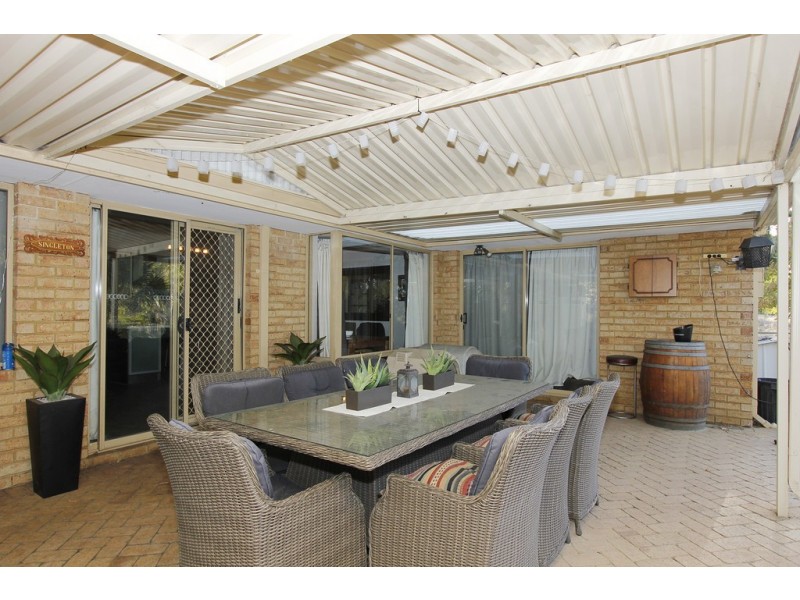 10 Casuarina Way, Wanneroo WA 6065