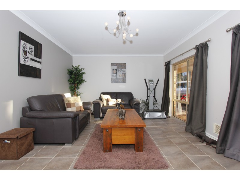 10 Casuarina Way, Wanneroo WA 6065