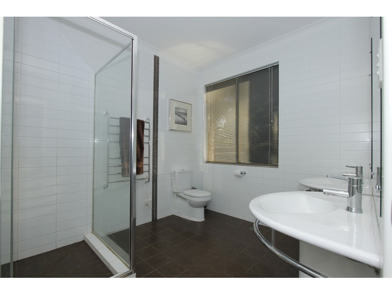 10 Casuarina Way, Wanneroo WA 6065