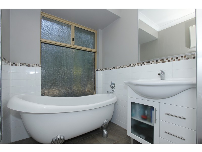 10 Casuarina Way, Wanneroo WA 6065