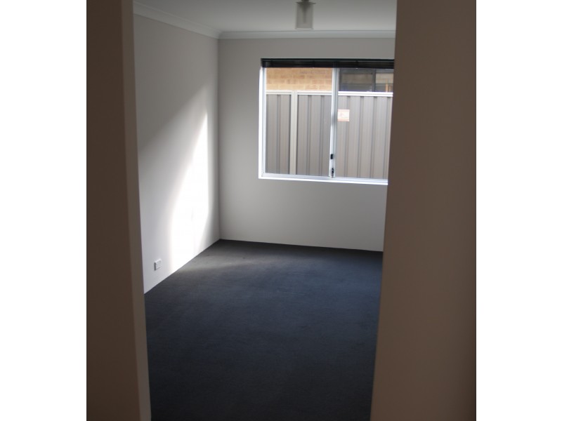 75 Hookstone Drive, Landsdale WA 6065