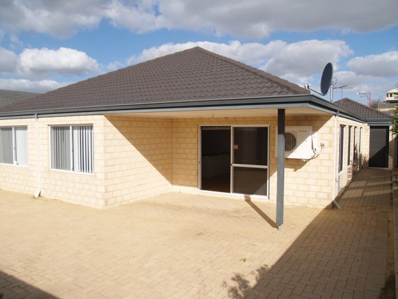 75 Hookstone Drive, Landsdale WA 6065