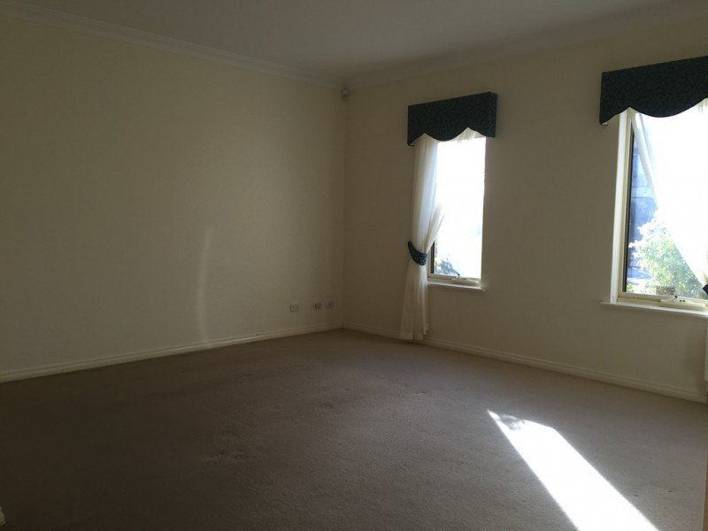 224 FLINDERS AVENUE, Hillarys WA 6025