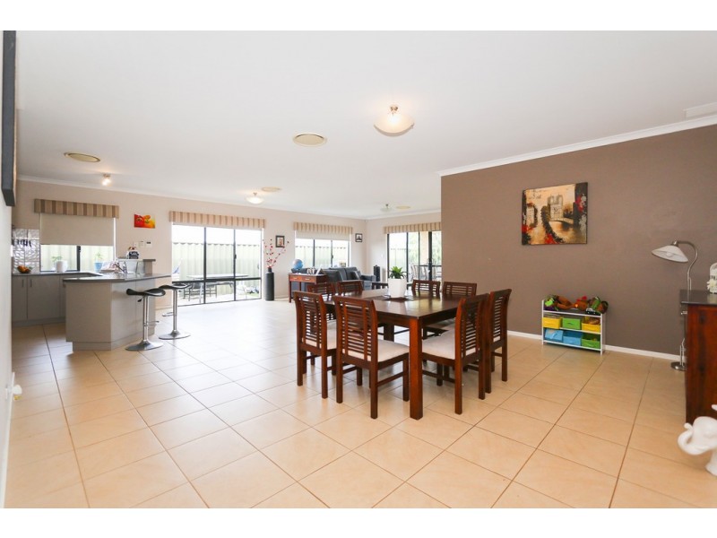 11 CLONTARF WAY, Butler WA 6036