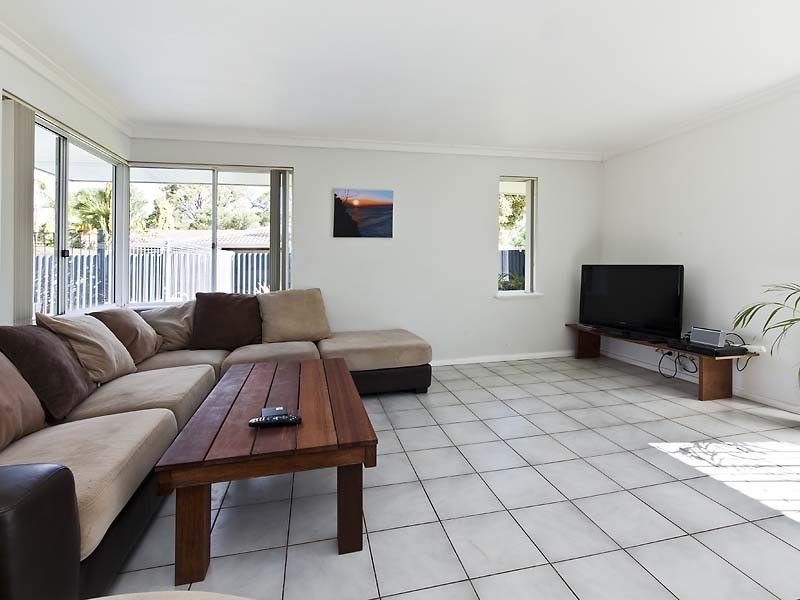 46 Warburton Avenue, Padbury WA 6025