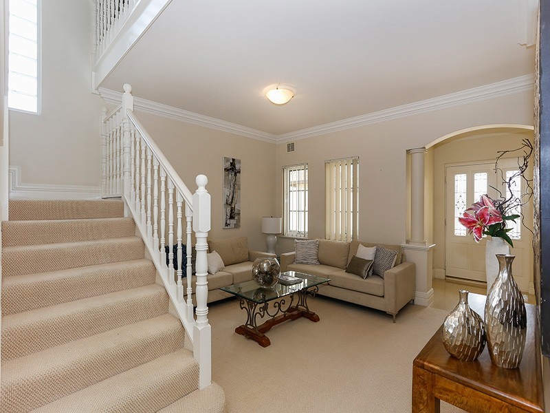 124A MARY STREET, Como WA 6152