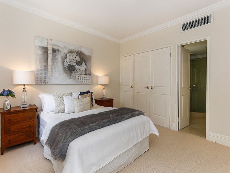 124A MARY STREET, Como WA 6152