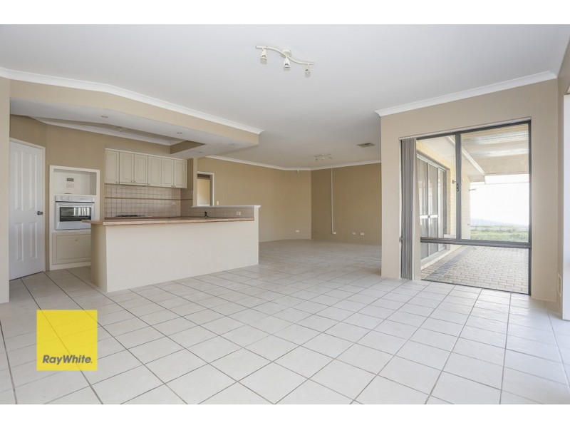 29 Brightlands Circuit, Carramar WA 6031