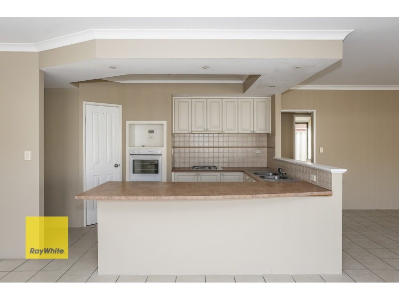 29 Brightlands Circuit, Carramar WA 6031