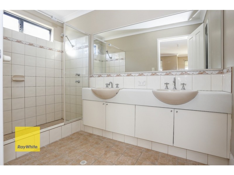 29 Brightlands Circuit, Carramar WA 6031