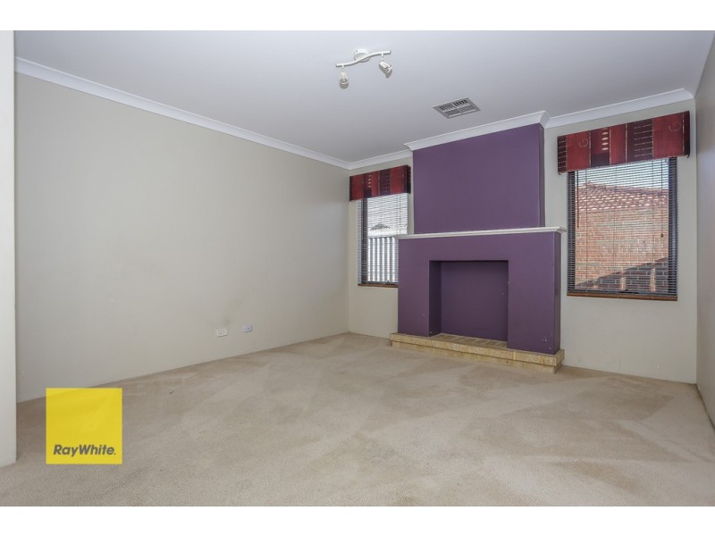 29 Brightlands Circuit, Carramar WA 6031